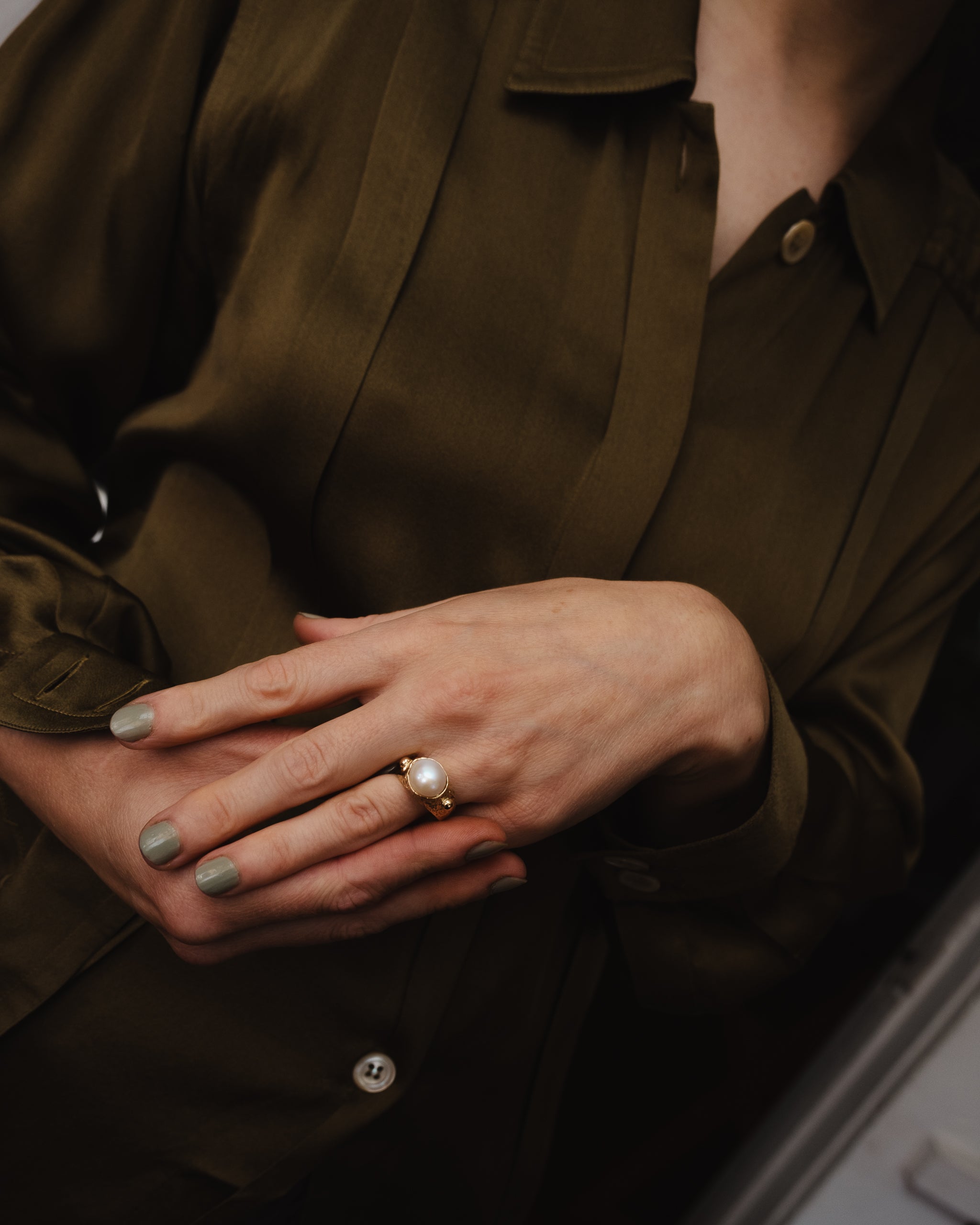 Gold Marguerite Ring