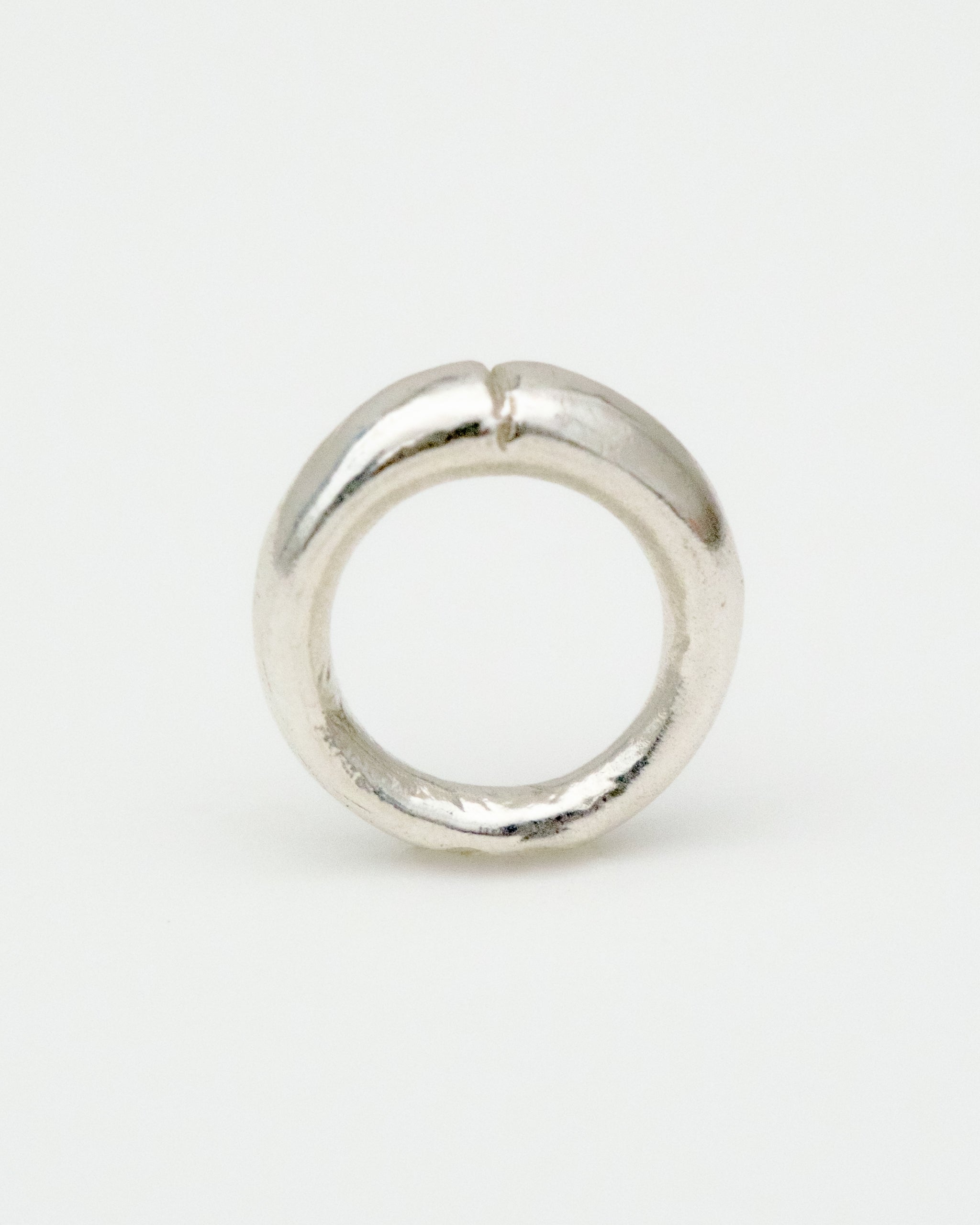 The Hum Ring