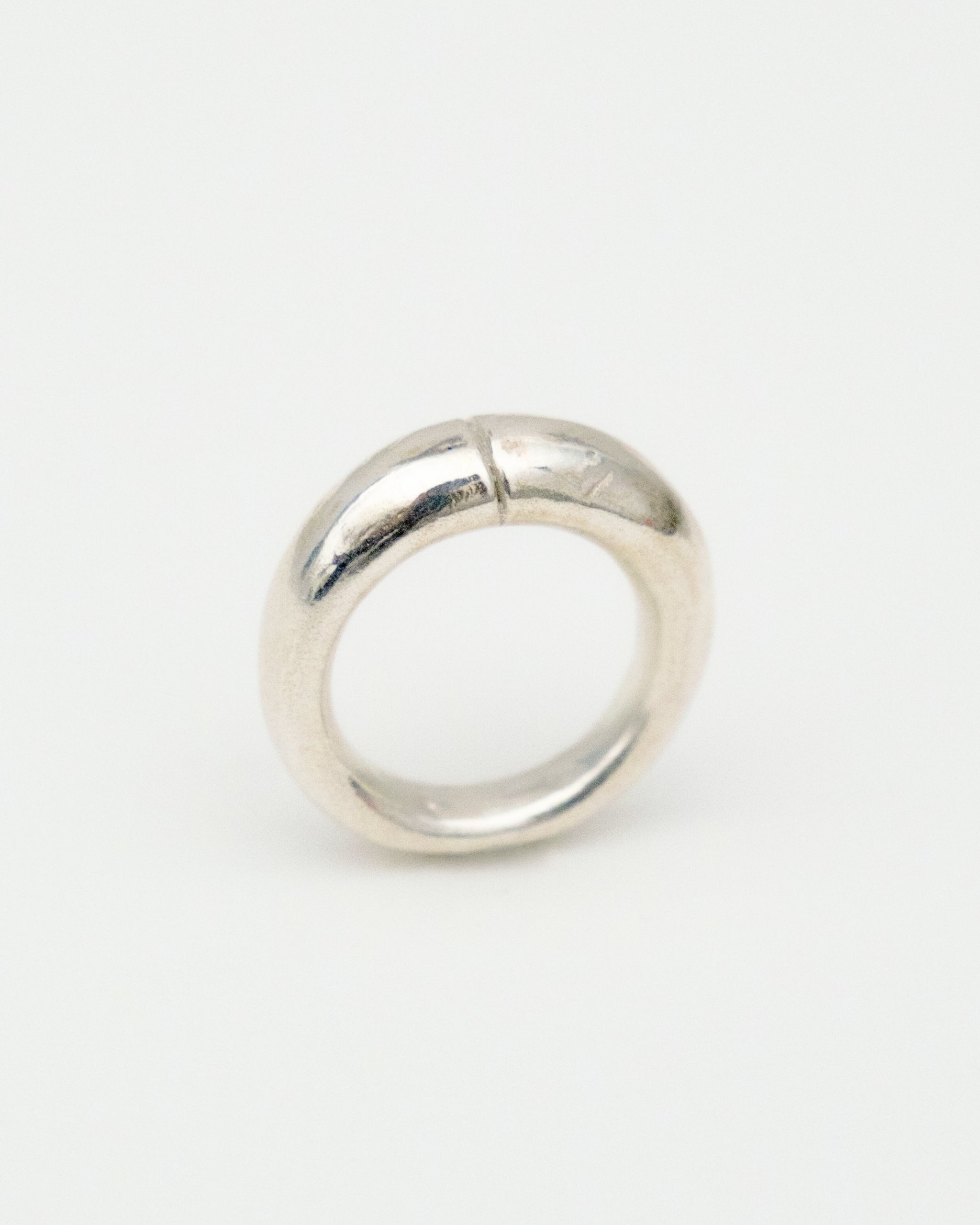 The Hum Ring